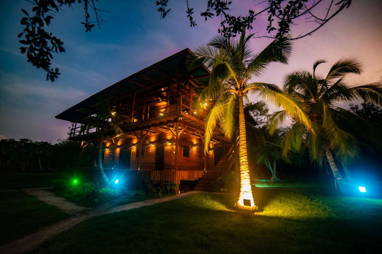 Eco-Lodge Bocas Coral Reef - Over Water Villa & Birds House Isla San Cristobal Exterior photo