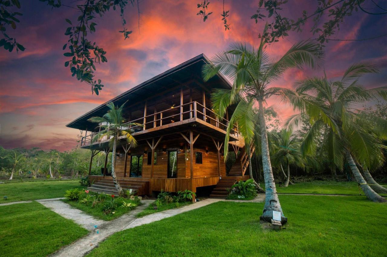 Eco-Lodge Bocas Coral Reef - Over Water Villa & Birds House Isla San Cristobal Exterior photo